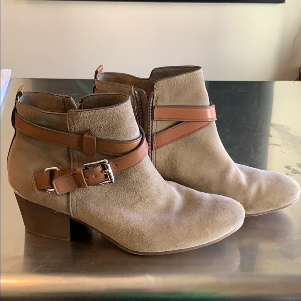Coach booties tan suede